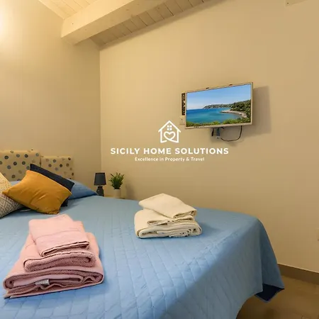 Tatil Evi Charming Loft Near The Sea - By Sicily Solutions